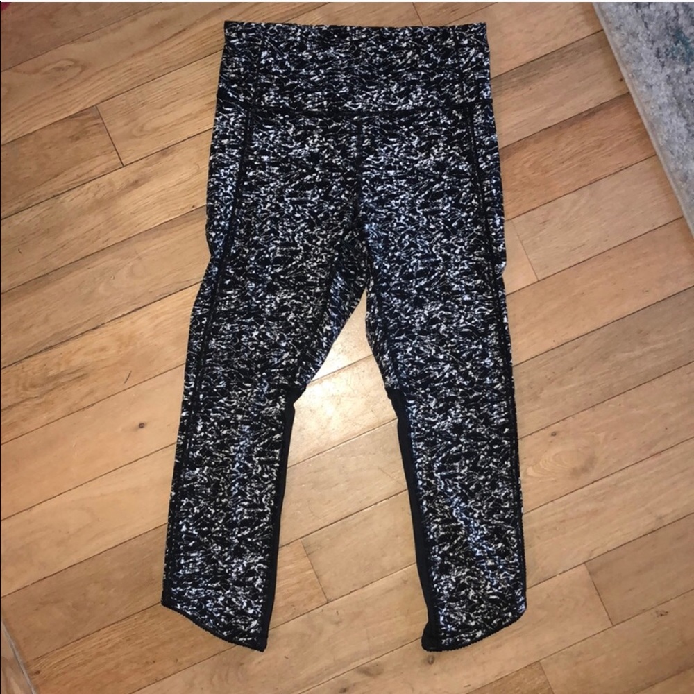 Lululemon Black and White Leggings
